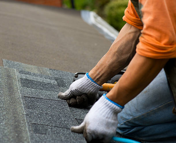 Best Flat Roof Repair Services  in Flora, MS